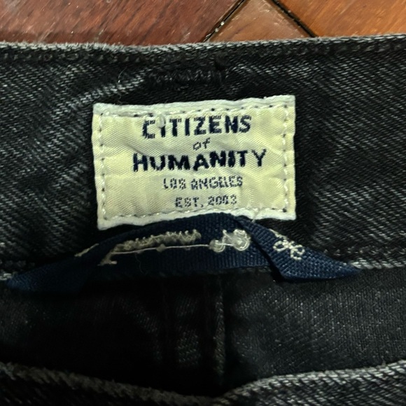 Citizens of Humanity Emerson Slim Boyfriend Distressed Black Denim Jean Size 27 - Picture 5 of 7